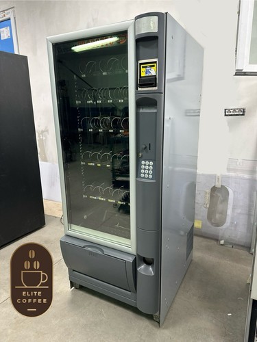 Distributore automatico snack