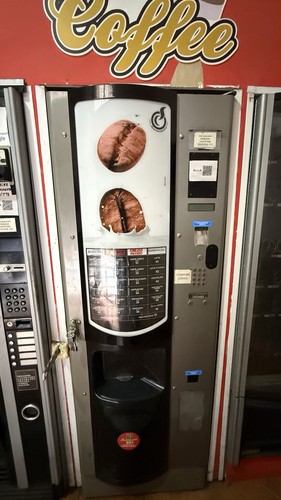 Distributore automatico caffè